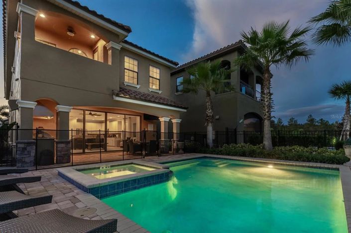 Image No.52-5 Bed Property for sale