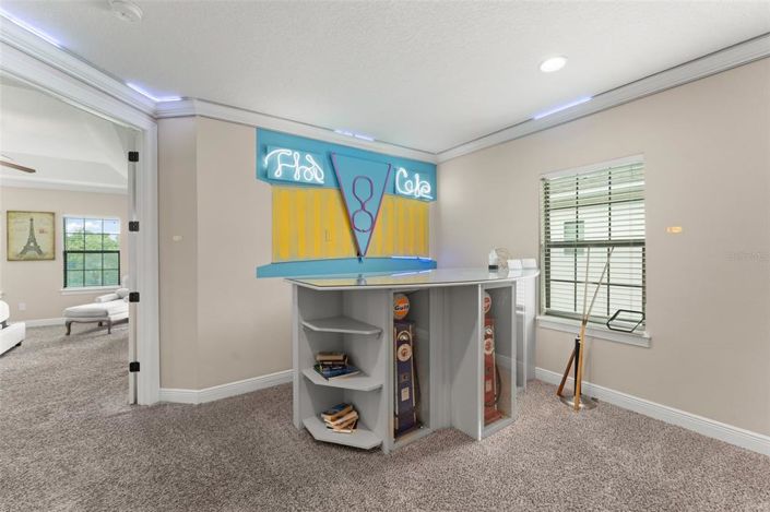 Image No.8-5 Bed Property for sale