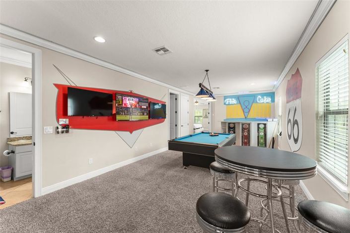 Image No.9-5 Bed Property for sale