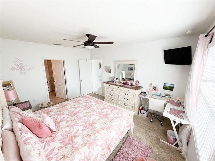 Image No.12-4 Bed Property for sale