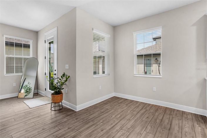 Image No.14-3 Bed Property for sale