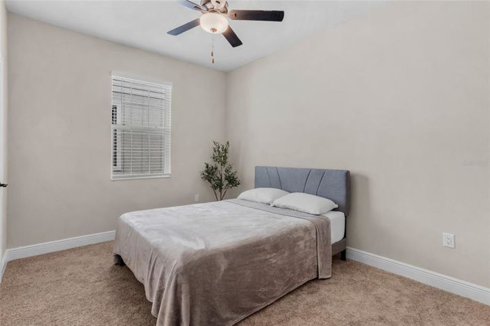 Image No.17-3 Bed Property for sale