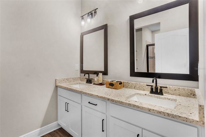 Image No.22-3 Bed Property for sale