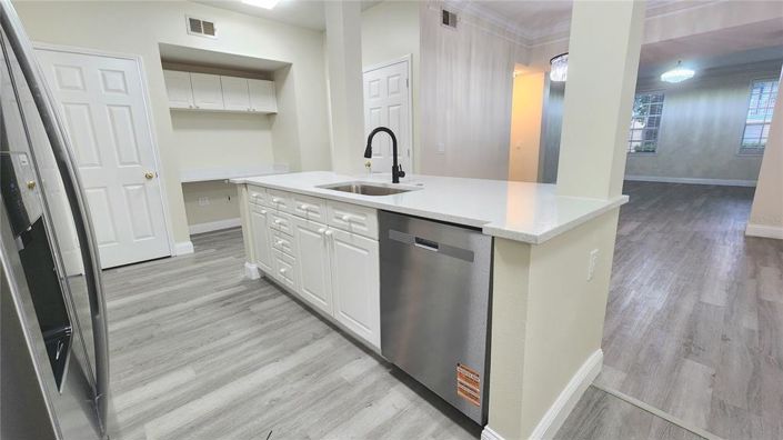 Image No.10-3 Bed Property for sale