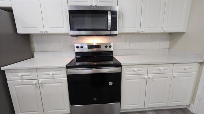 Image No.18-3 Bed Property for sale