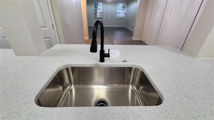 Image No.20-3 Bed Property for sale