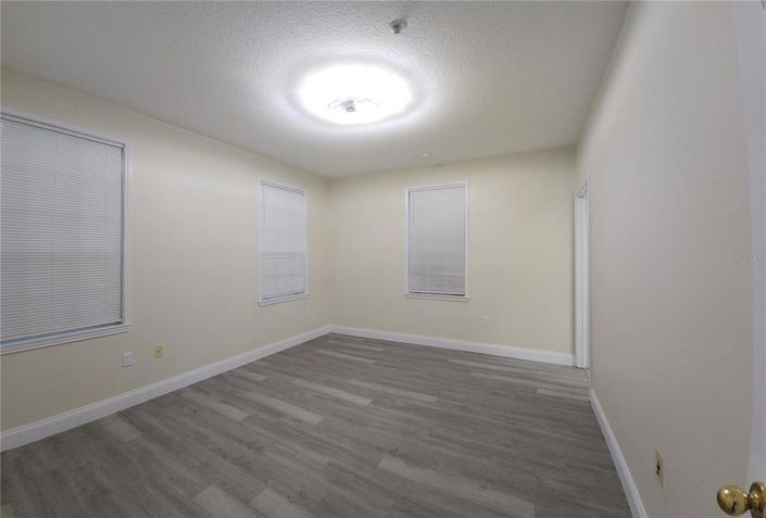 Image No.48-3 Bed Property for sale