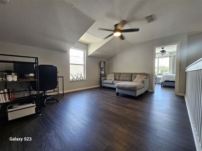 Image No.41-3 Bed Property for sale