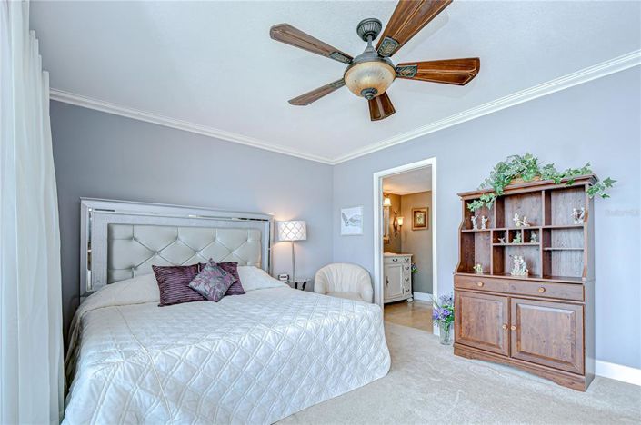 Image No.20-2 Bed Property for sale