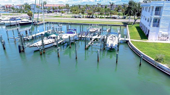 Image No.28-2 Bed Property for sale