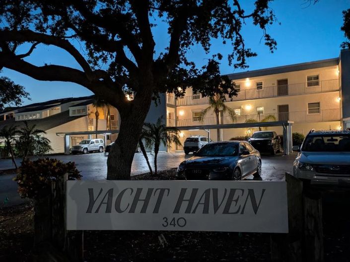 Image No.33-2 Bed Property for sale