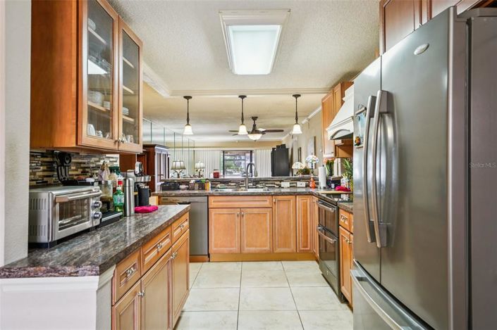 Image No.17-2 Bed Property for sale