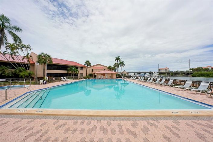 Image No.35-2 Bed Property for sale