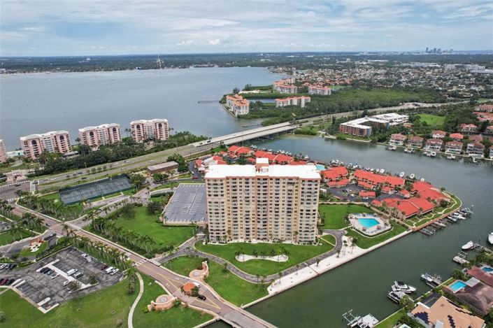 Image No.41-2 Bed Property for sale