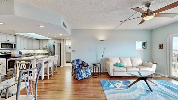 Image No.11-2 Bed Property for sale