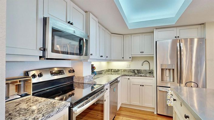 Image No.24-2 Bed Property for sale