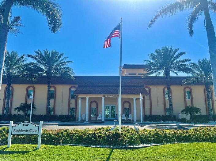 Image No.42-2 Bed Property for sale