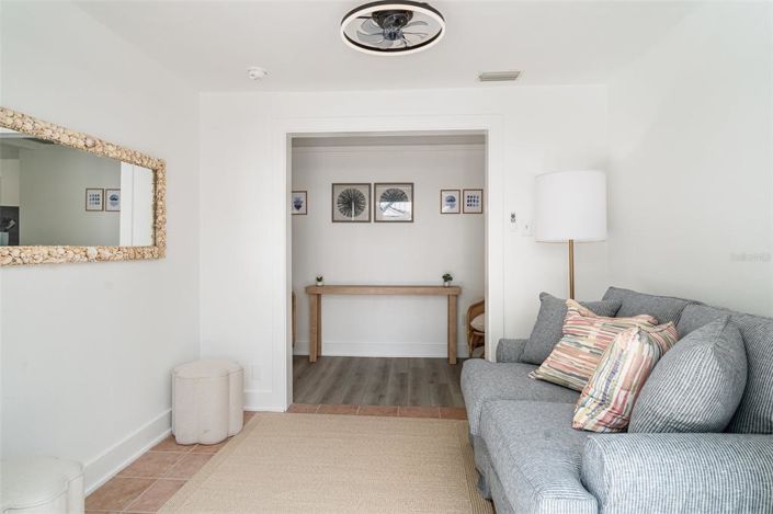 Image No.11-2 Bed Property for sale