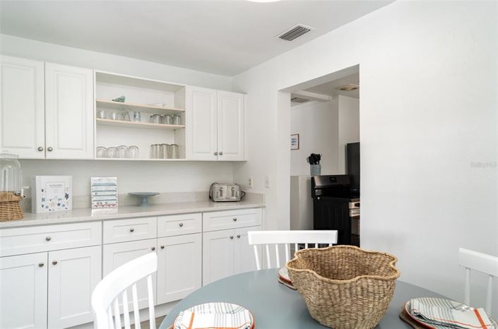 Image No.4-2 Bed Property for sale