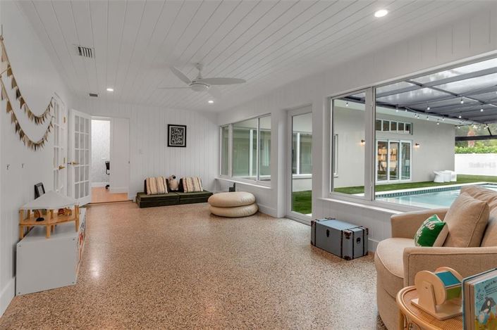 Image No.30-5 Bed Property for sale