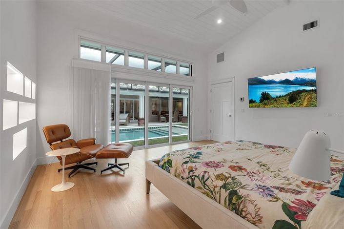 Image No.36-5 Bed Property for sale