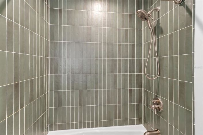 Image No.47-5 Bed Property for sale