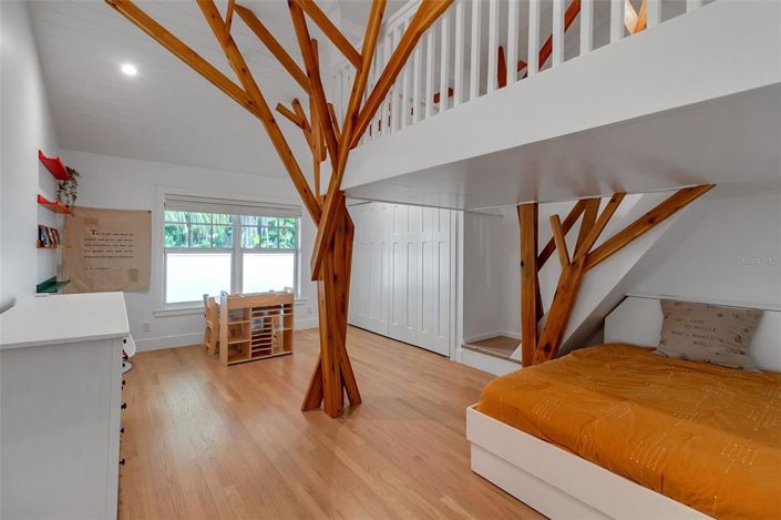 Image No.52-5 Bed Property for sale