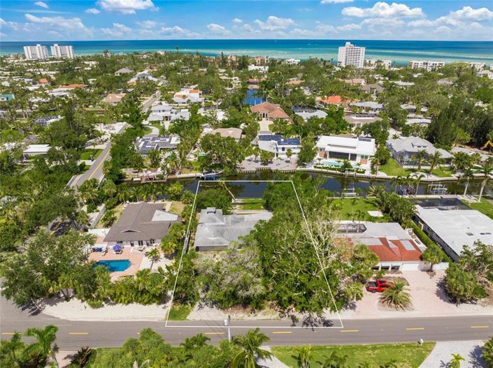 Image No.3-3 Bed Property for sale