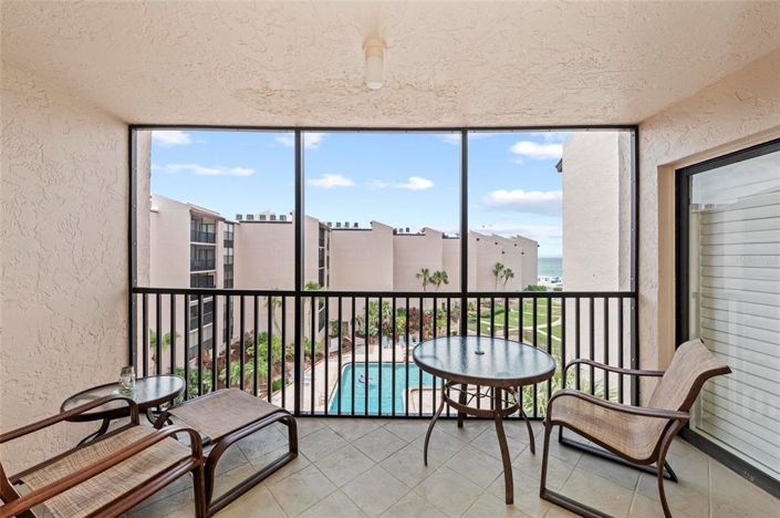 Image No.36-2 Bed Property for sale