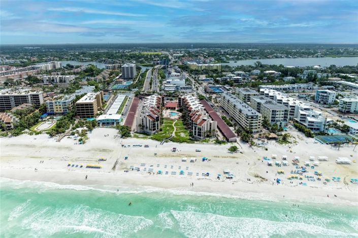 Image No.40-2 Bed Property for sale