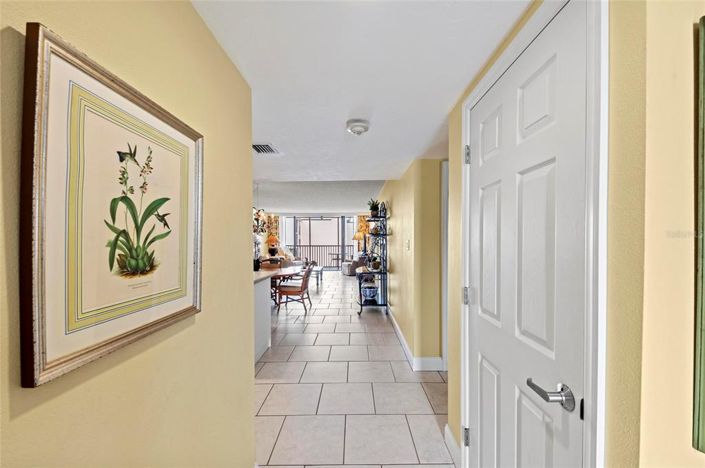 Image No.7-2 Bed Property for sale