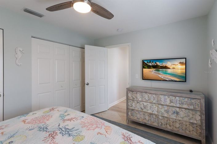 Image No.17-5 Bed Property for sale