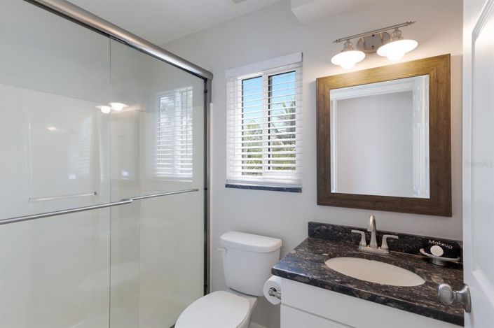 Image No.18-5 Bed Property for sale