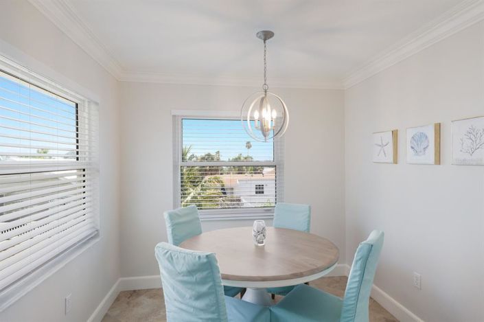 Image No.26-5 Bed Property for sale