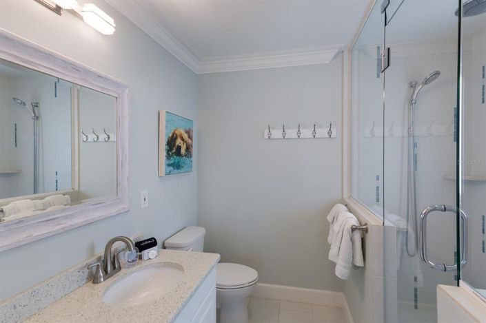 Image No.30-5 Bed Property for sale