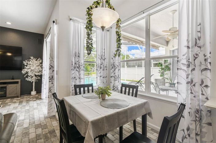 Image No.25-4 Bed Property for sale