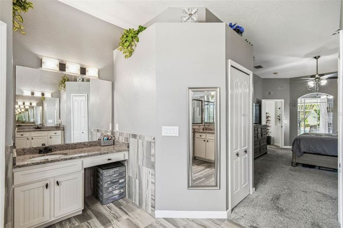 Image No.32-4 Bed Property for sale