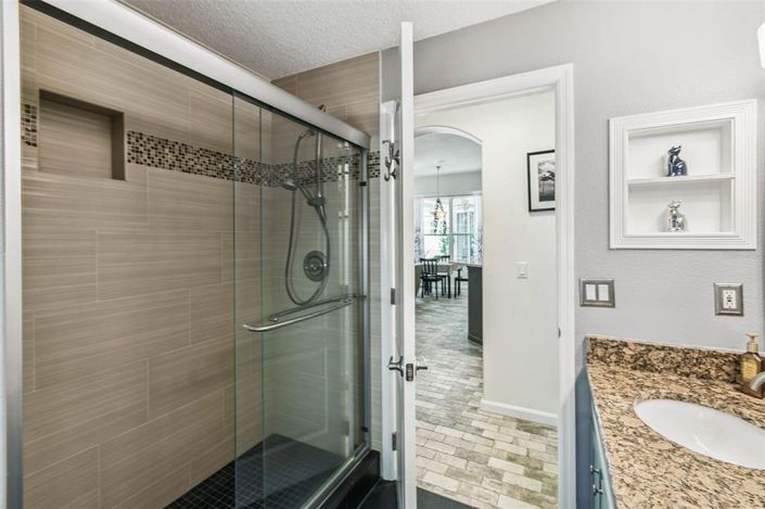 Image No.43-4 Bed Property for sale