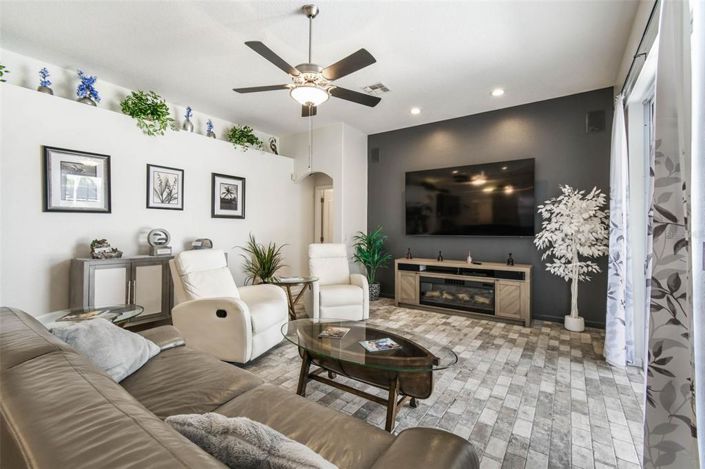 Image No.6-4 Bed Property for sale