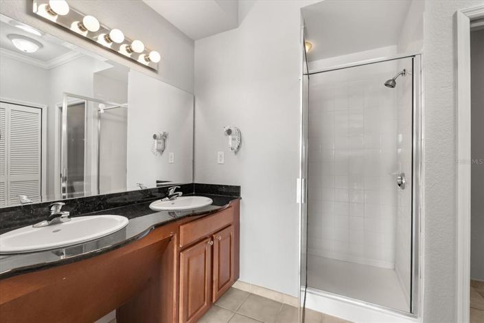 Image No.13-4 Bed Property for sale