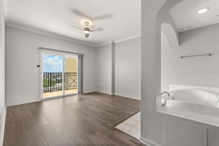 Image No.16-4 Bed Property for sale