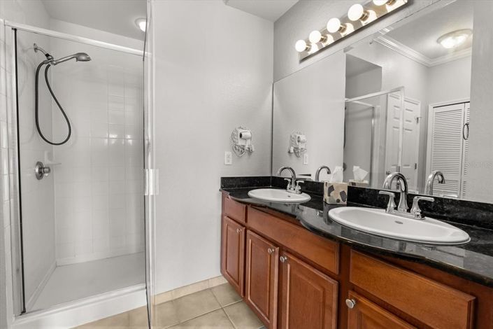 Image No.18-4 Bed Property for sale