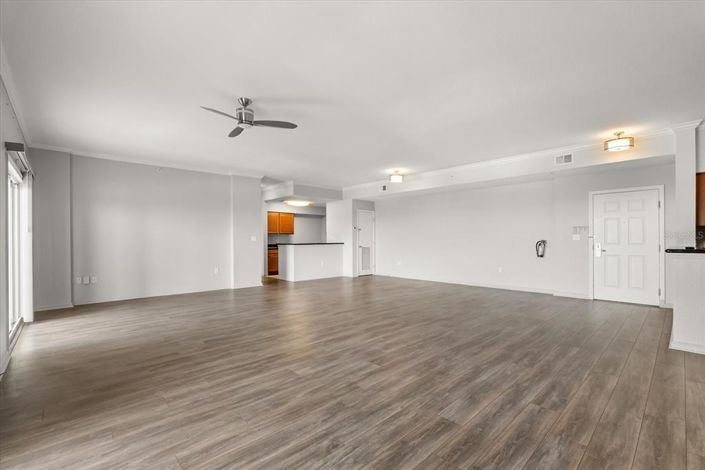 Image No.25-4 Bed Property for sale