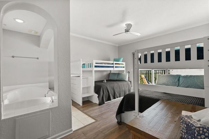 Image No.50-4 Bed Property for sale