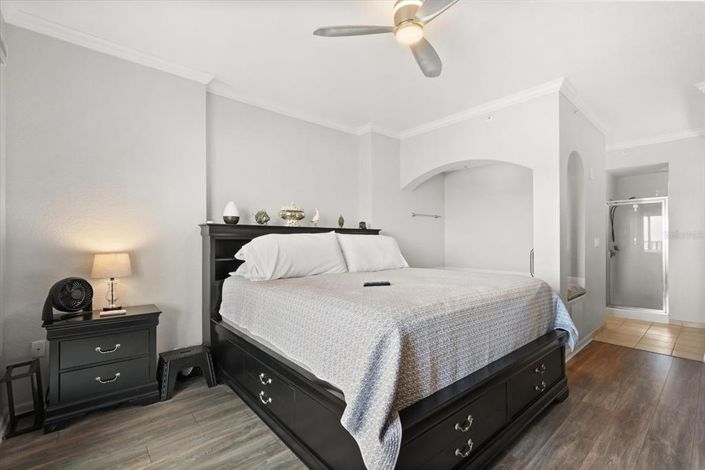 Image No.52-4 Bed Property for sale