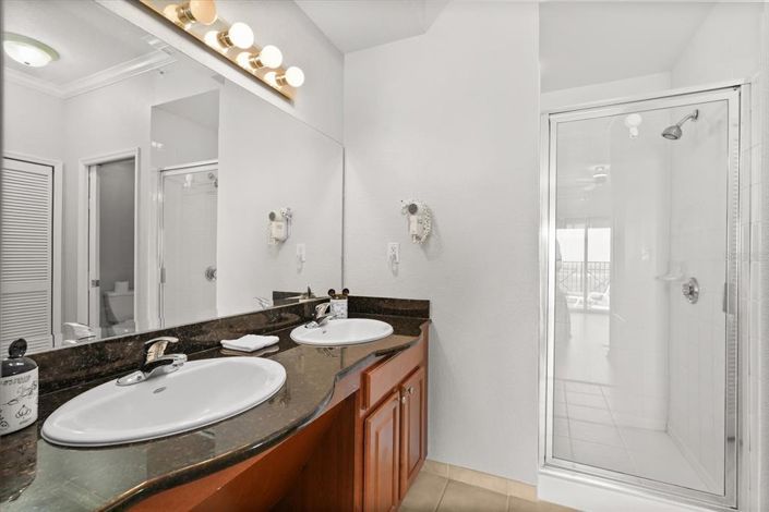 Image No.56-4 Bed Property for sale