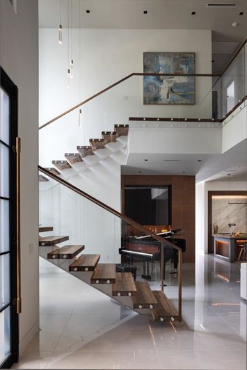 Image No.27-5 Bed Property for sale