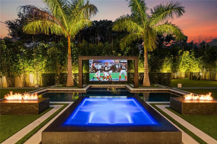 Image No.3-5 Bed Property for sale