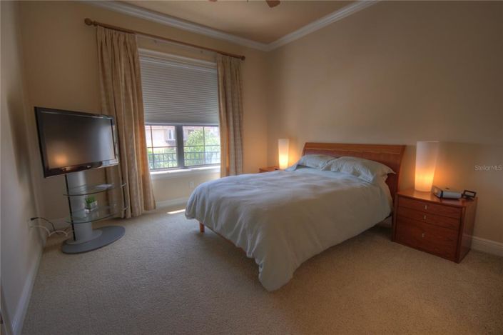 Image No.21-5 Bed Property for sale