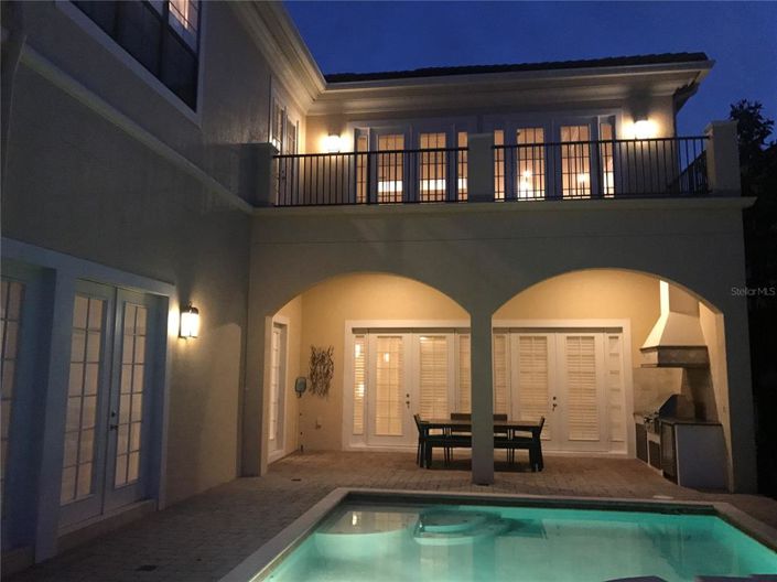 Image No.48-5 Bed Property for sale